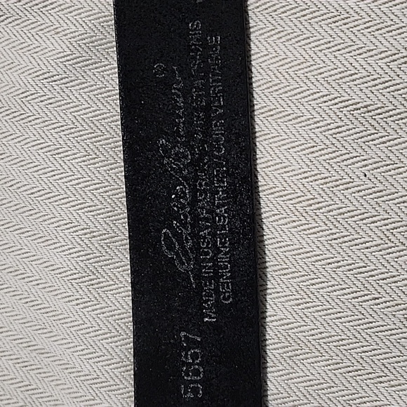 Eddie Bauer belt size 36-40 - Picture 8 of 10